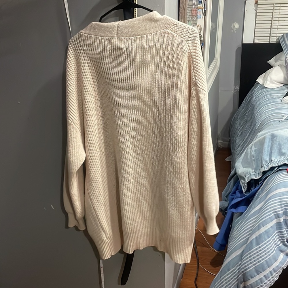 Cardigan - Picture 4 of 4